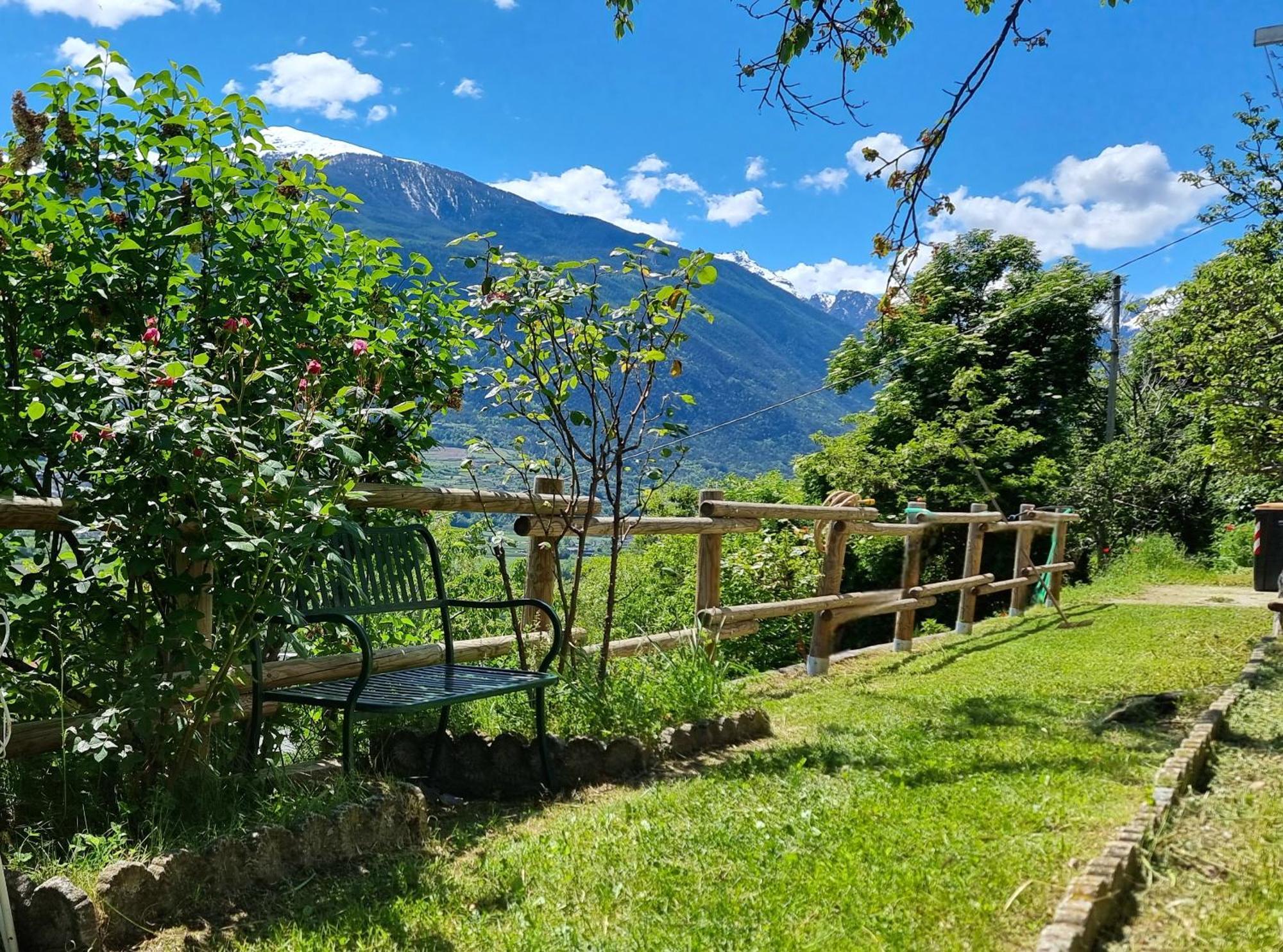 Casa Le Vignole - Aosta Villa Dış mekan fotoğraf